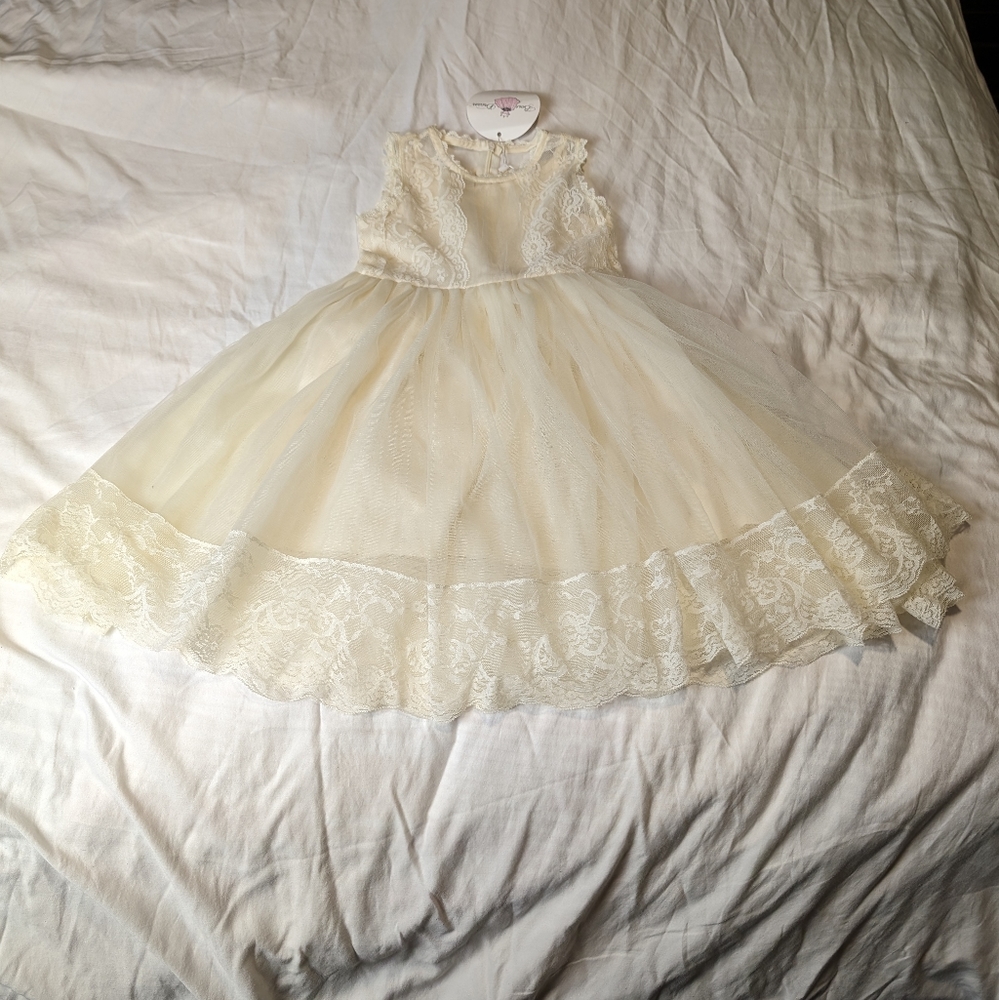 4 Bow Dream Cream Special Occasion Dress